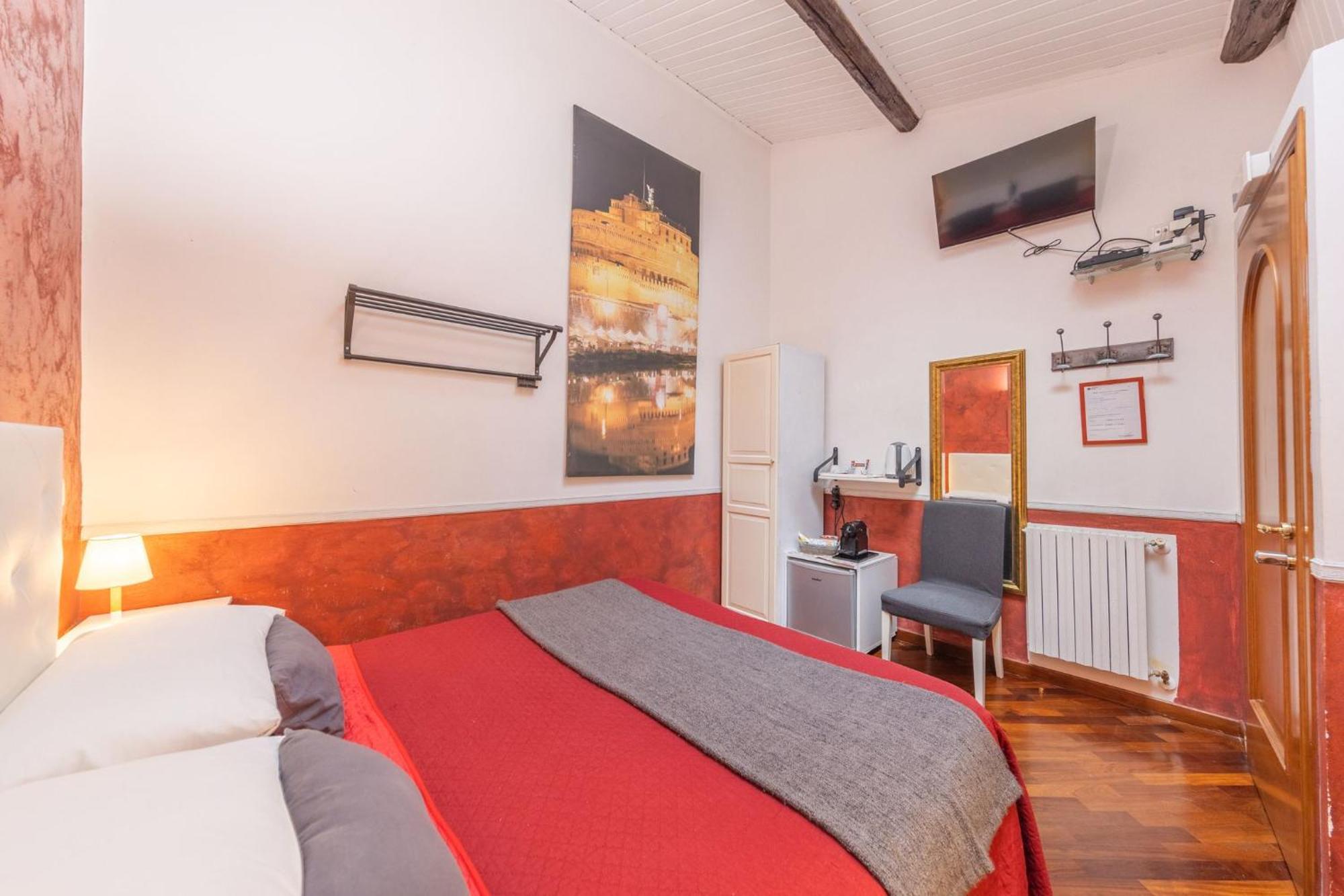 Room In Bb - Skylight Double Room In History House روما المظهر الخارجي الصورة
